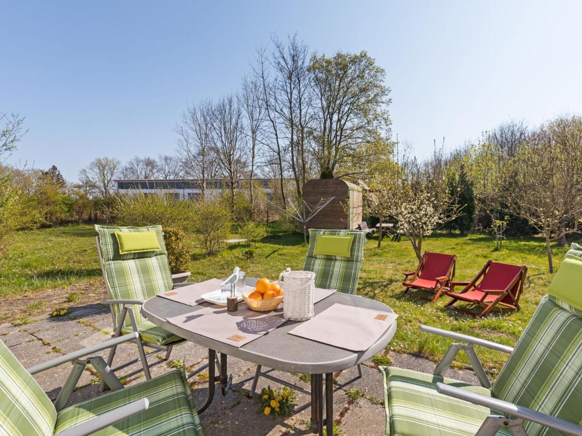 Elegant Apartment With Garden In Gingst Екстер'єр фото