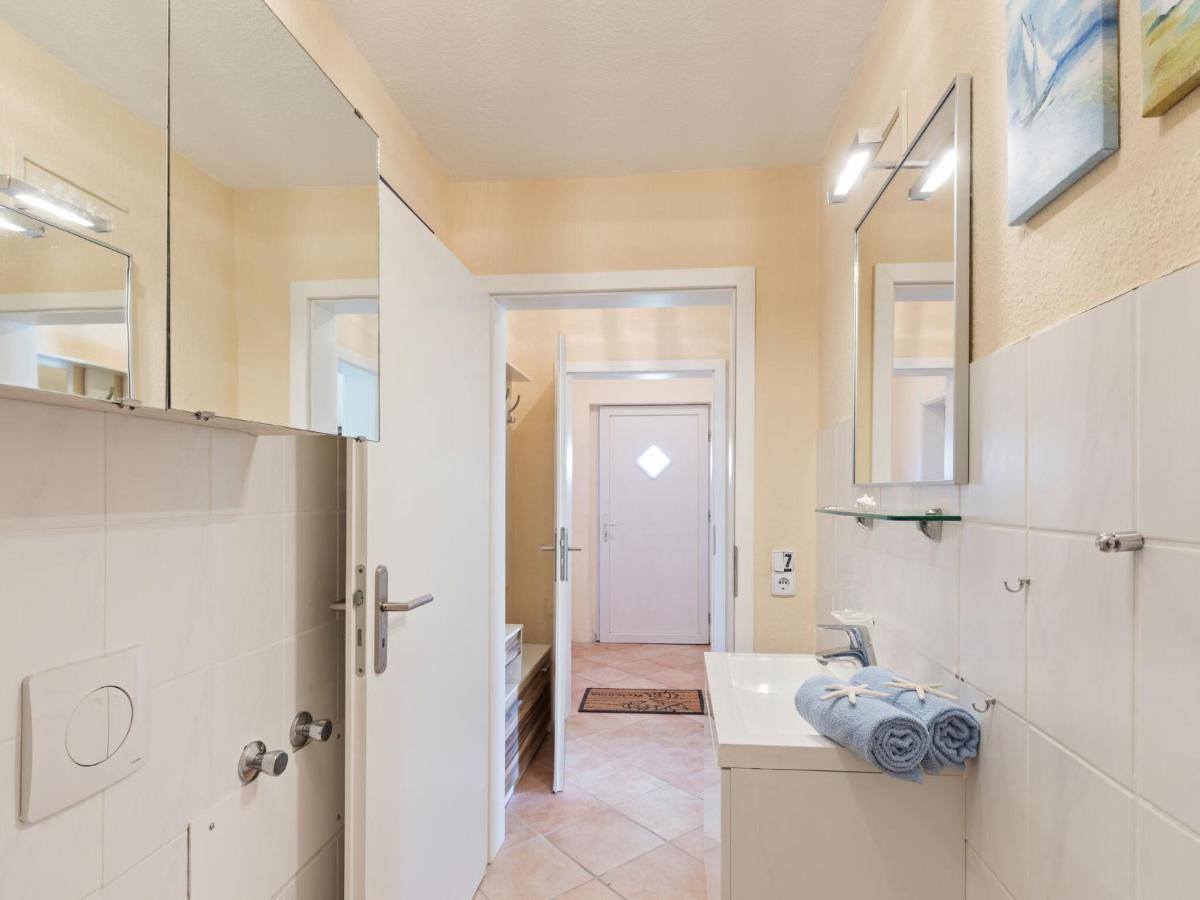 Elegant Apartment With Garden In Gingst Екстер'єр фото